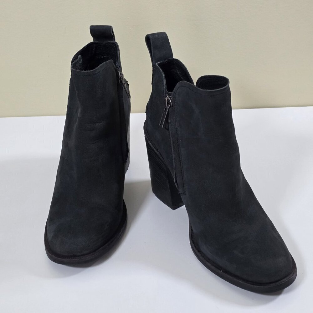 UGG Pixley Boots Womens 7.5 Black Gray Nubuk Ankle Stacked Heel Y2K SN 1095057